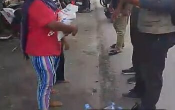 Aktif!Tim Jurnalis KSJ Bagikan Beras kepada Janda dan Anak Yatim Pemulung di Medan