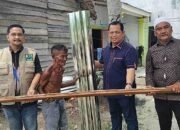 Pembina KSJ Ikhwan Lubis Letakkan Batu Pertama Rumah Warga Korban Puting Beliung