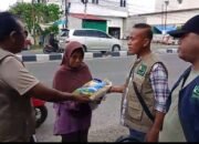 KSJ Santuni Kaum Dhuafa dan Pencari Barang Bekas di Jalan Letda Sujono Medan