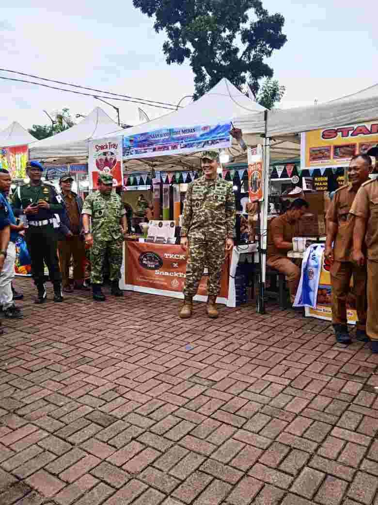Pangdam IBB Kunjungi Stand Bazar Kodim 0201Medan di Lapangan Benteng